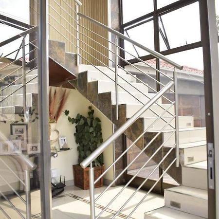 דירות יוהנסבורג Lalela House מראה חיצוני תמונה