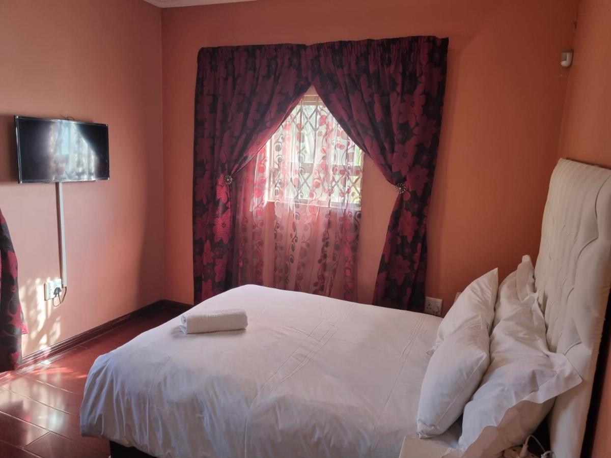 דירות יוהנסבורג Lalela House מראה חיצוני תמונה