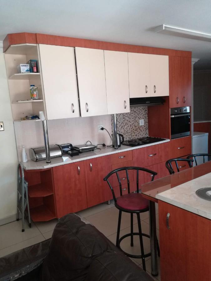דירות יוהנסבורג Lalela House מראה חיצוני תמונה
