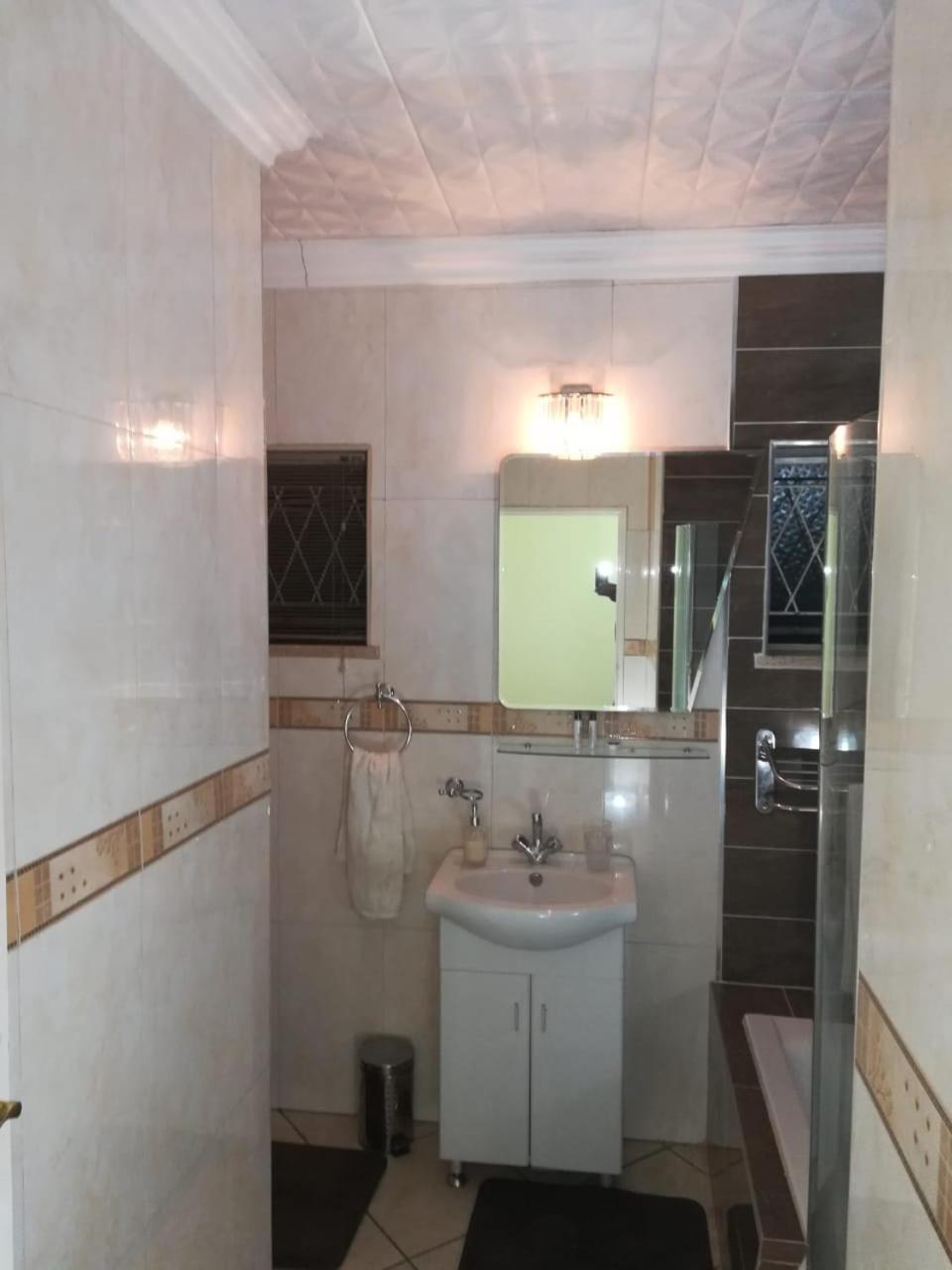 דירות יוהנסבורג Lalela House מראה חיצוני תמונה