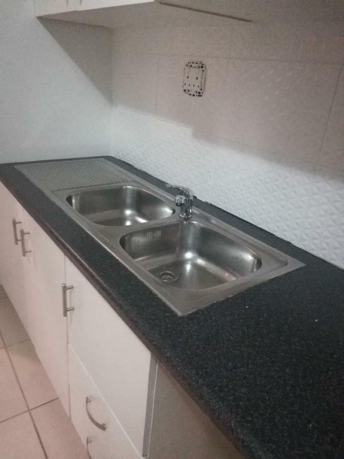 דירות יוהנסבורג Lalela House מראה חיצוני תמונה
