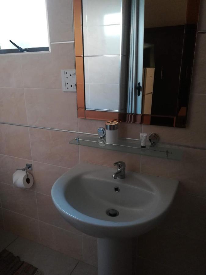 דירות יוהנסבורג Lalela House מראה חיצוני תמונה