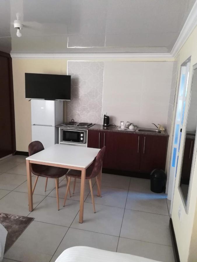 דירות יוהנסבורג Lalela House מראה חיצוני תמונה